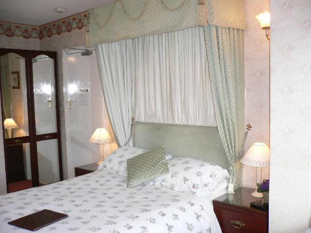 Hotel Moonraker House Stratford-upon-Avon Pokoj fotografie